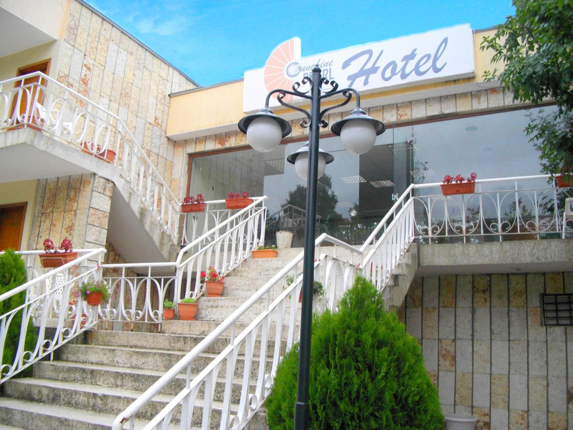 Sunshine Pearl Family Hotel Kavarna Exterior photo