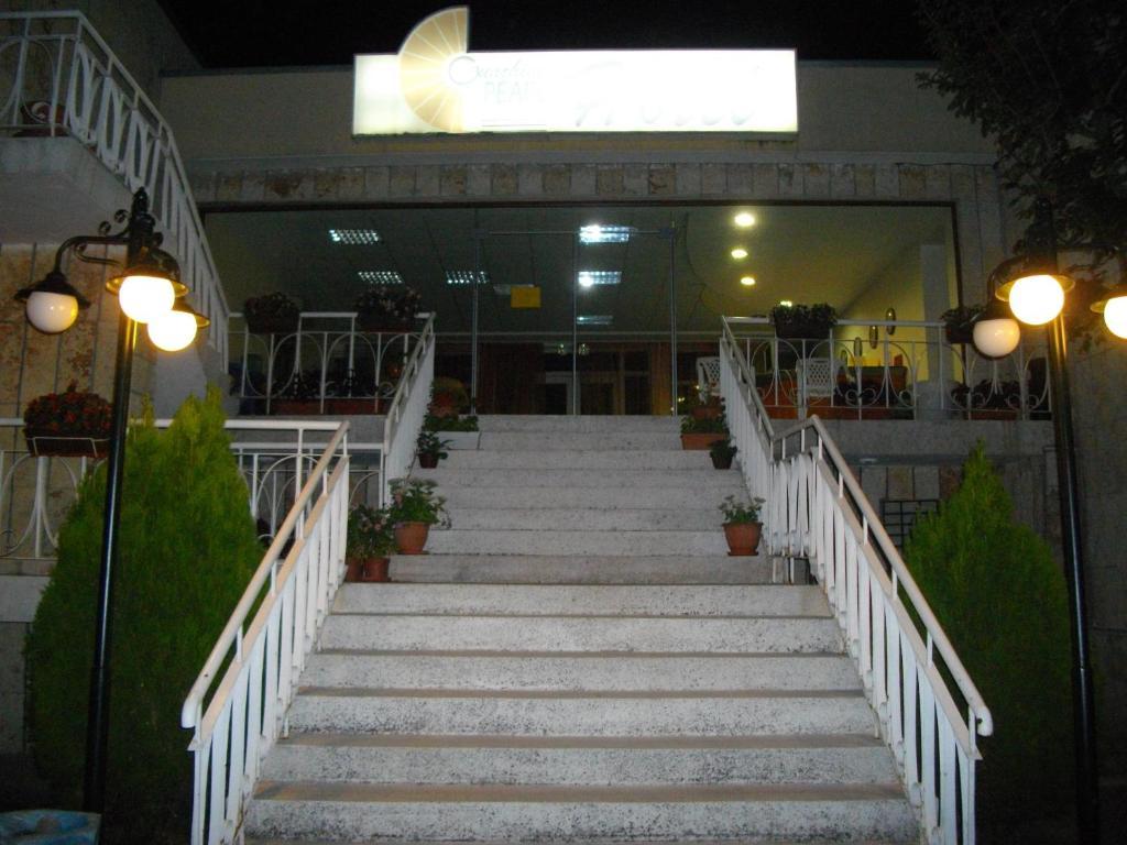 Sunshine Pearl Family Hotel Kavarna Exterior photo